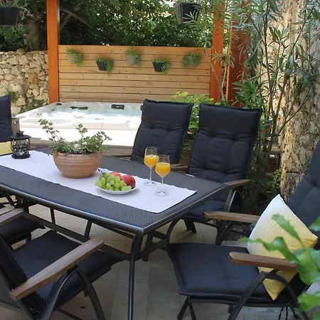 안코라 게스트하우스 3*