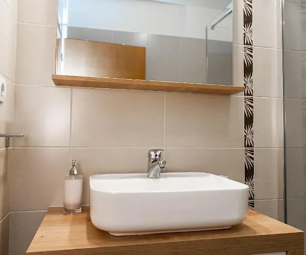 안코라 스크라딘